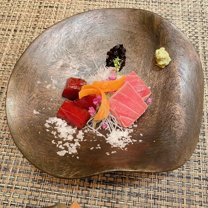 祝い善（本マグロ炙り　播磨産醤油を添えて）(鉄板焼 心 )