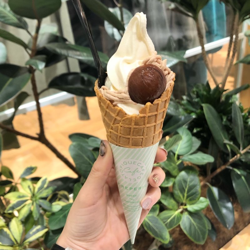 モンブランソフトクリーム(ジェラート ピケ カフェ クレープ リー)