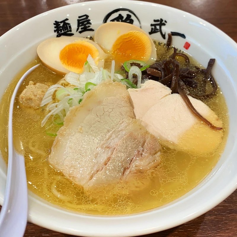 濃厚鷄白湯そば 味玉入り(濃厚鶏そば 麺屋武一 北千住店)