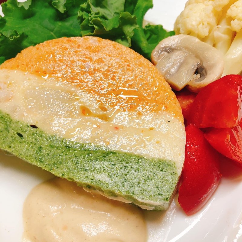 ホタテとカニの３色テリーヌ(ラターシュ （La Tache）)