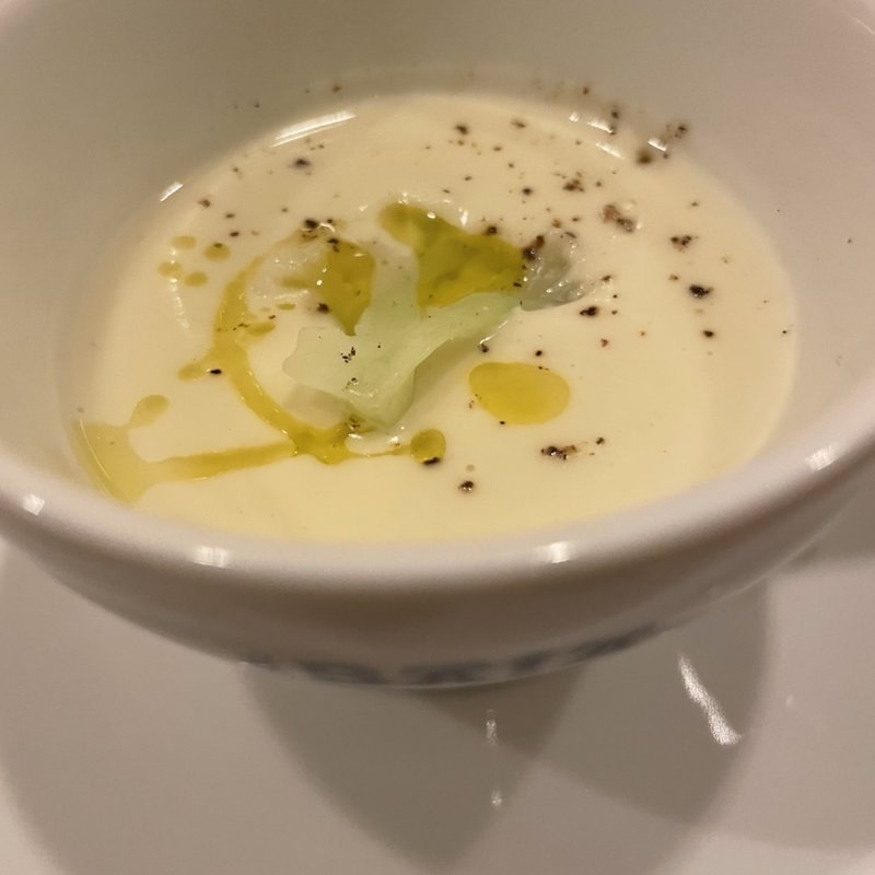 カリフラワーのポタージュ(IBAIA)