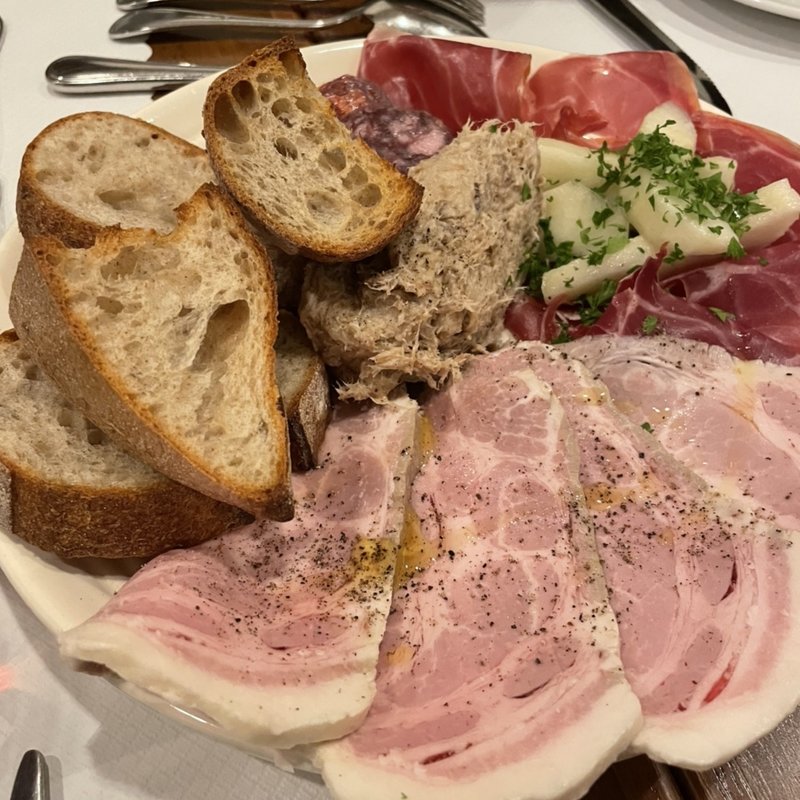 ハムソーセージ盛合せ(IBAIA)