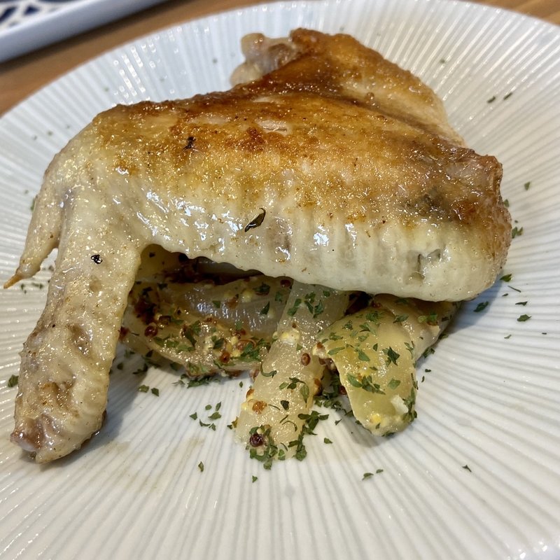 手羽先のコンフィ(カクウチFUKUTARO)