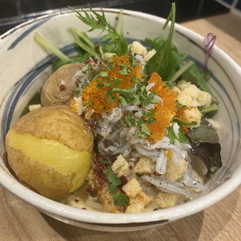 最後は委ねるポテサラ(魚屋 十忠八九)