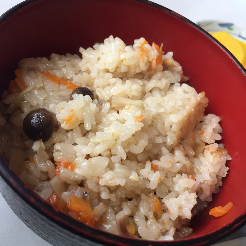 炊き込みご飯(手打ちうどん専門店 加登多 )