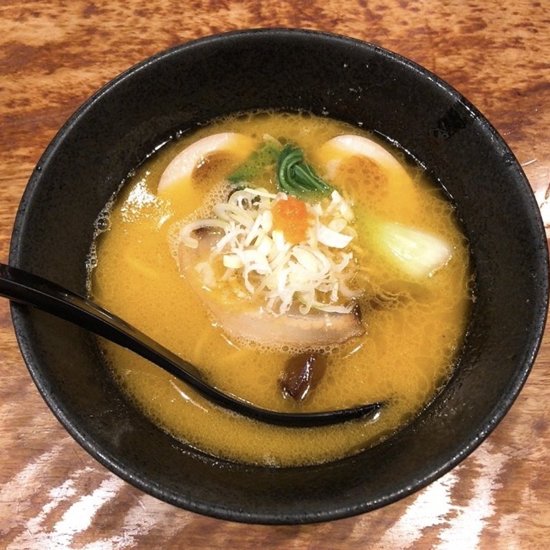 渡り蟹の内子と上海蟹みそらぁめん(麺屋とりくらぶ)