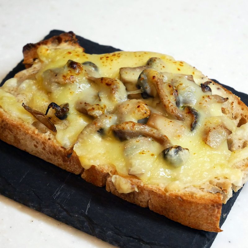 3種きのこのタルティーヌ(truffle mini（トリュフ　ミニ）)