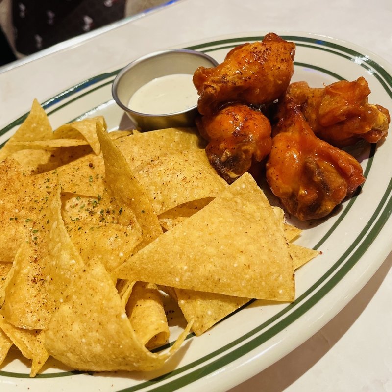 バッファローチキンウイング(Shake Tree Diner)