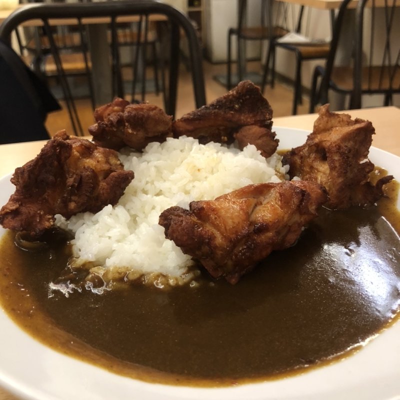 モモ唐揚げカレー(辛来飯 （カーライス）)
