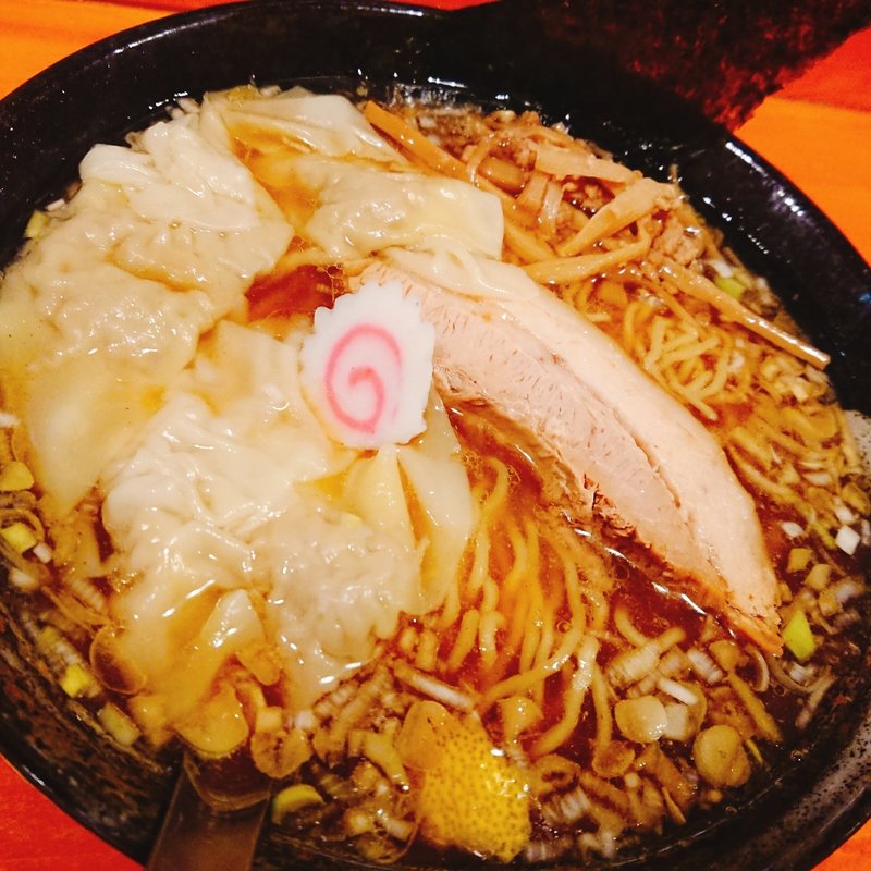 ワンタン麺(中華そば　はな田)