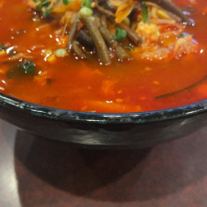 ユッケジャンクッパ(韓国食堂 あんず)