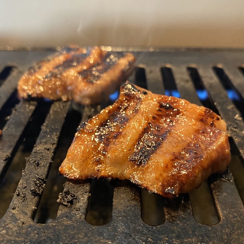 特選カルビ(焼肉 ホルモン 飛助)