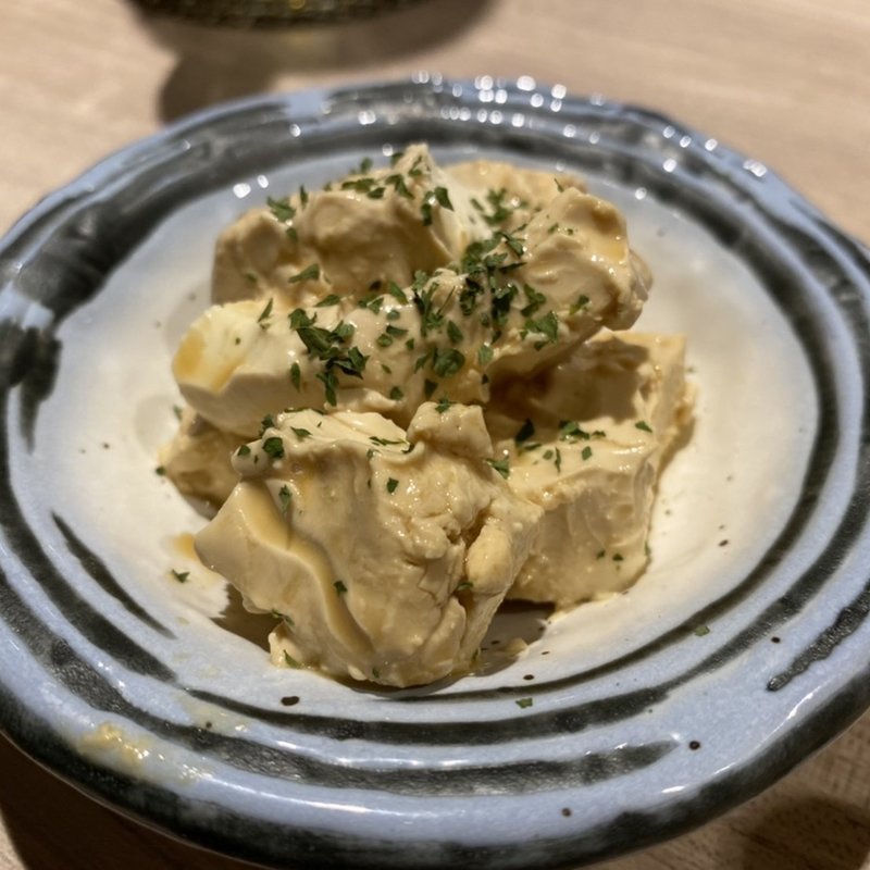 クリームチーズの醤油漬け(ふぐぶた酒場)