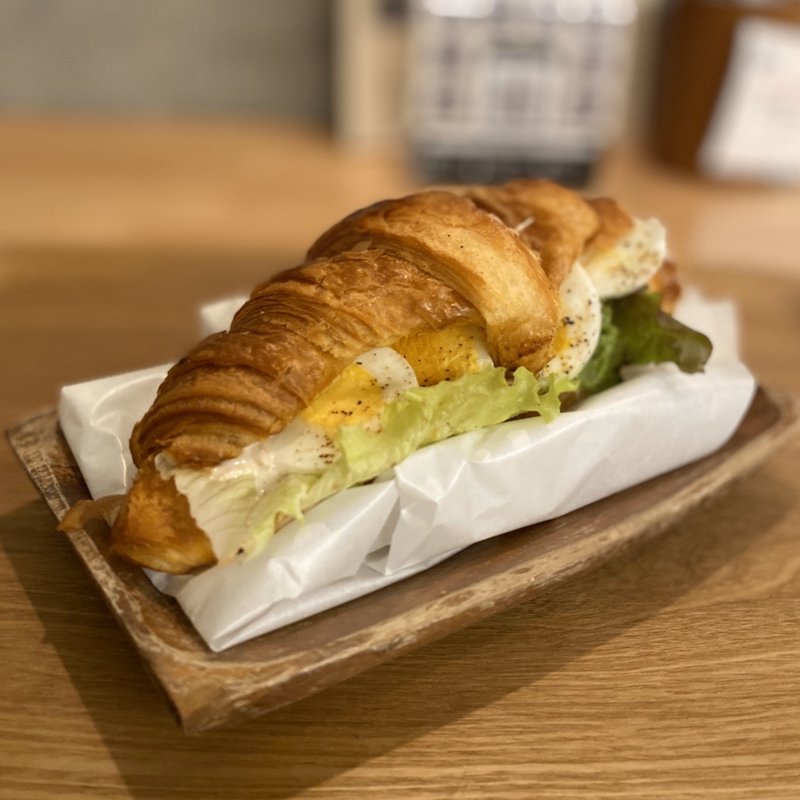 ツナマヨたまご(BASE COFFEE KAKUOZAN)