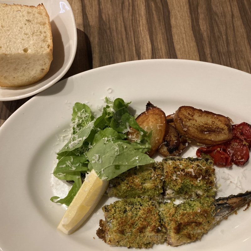 北海道産秋刀魚の香草パン粉焼き　(ミア・アンジェラ 一番町 )