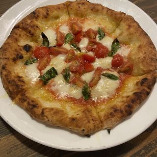 バッファロ(ピッツェリア・ナポレターナ ブッファロ （Pizzeria Napoletana Bufalo）)