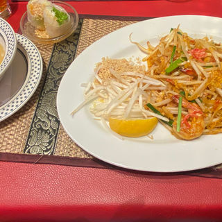 パッタイセット(スマイルタイランド 浅草橋店)