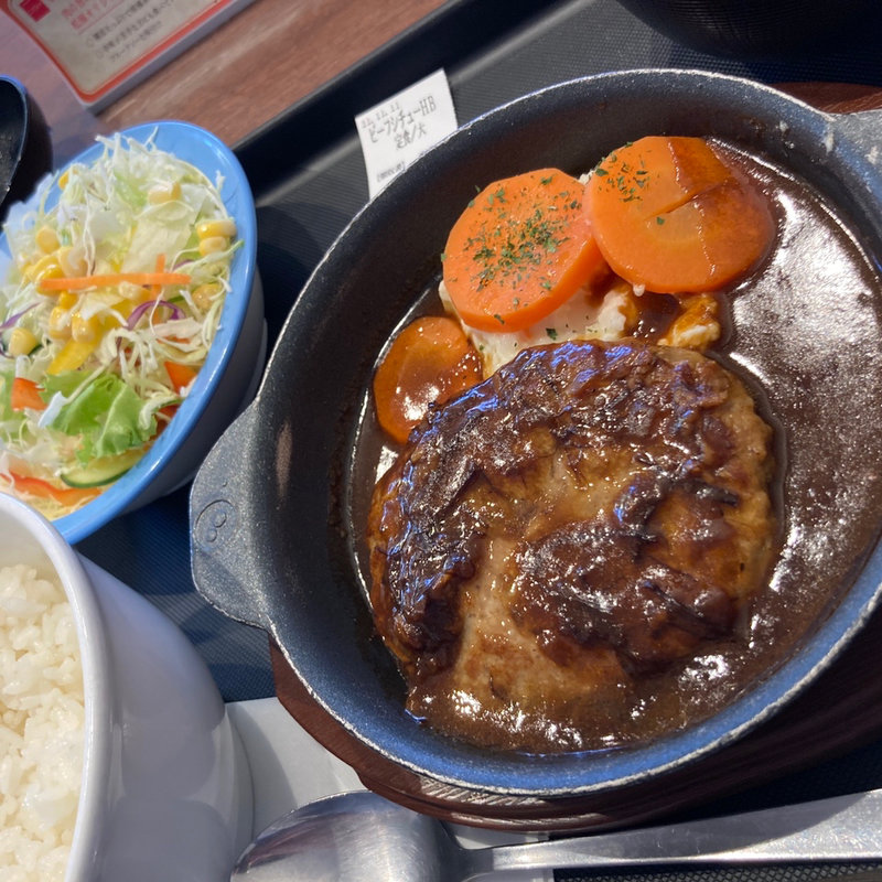 ビーフシチューハンバーグ定食(松屋 多摩愛宕店 （松のや併設）)