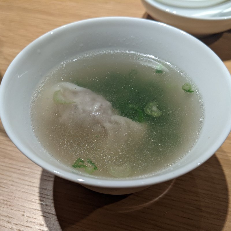 かぶとワンタンのスープ(ビーフキッチン 恵比寿店)