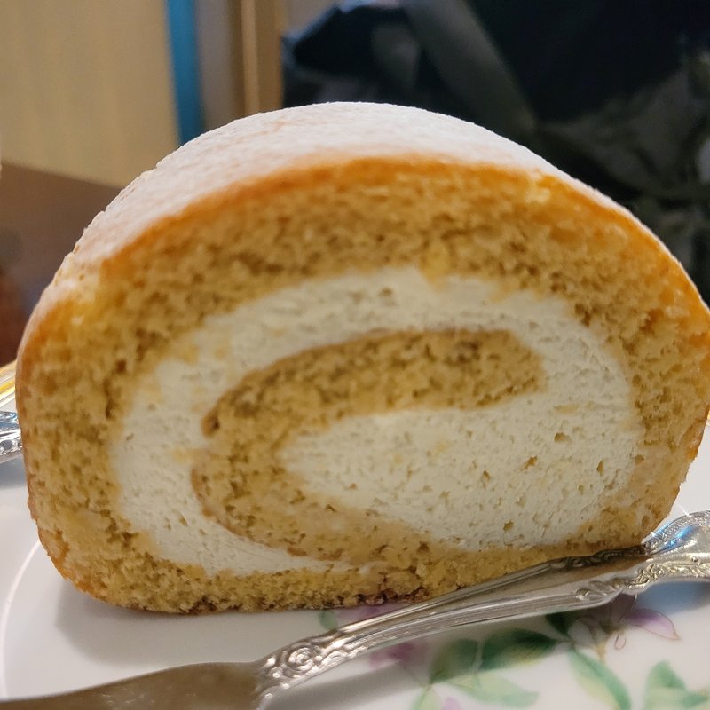 ほんわかロール(パティスリーチモト)