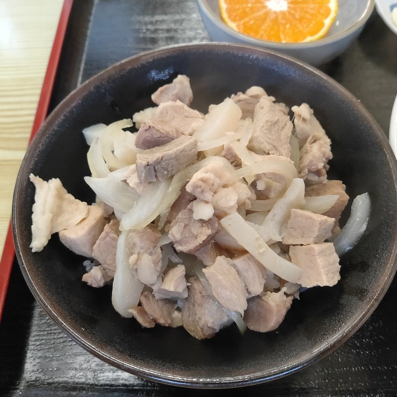 もつ丼(食堂みやむら （みやむら食堂）)
