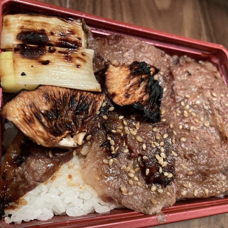 特選炭火焼き焼肉重 和牛カルビ(正泰苑 総本店)