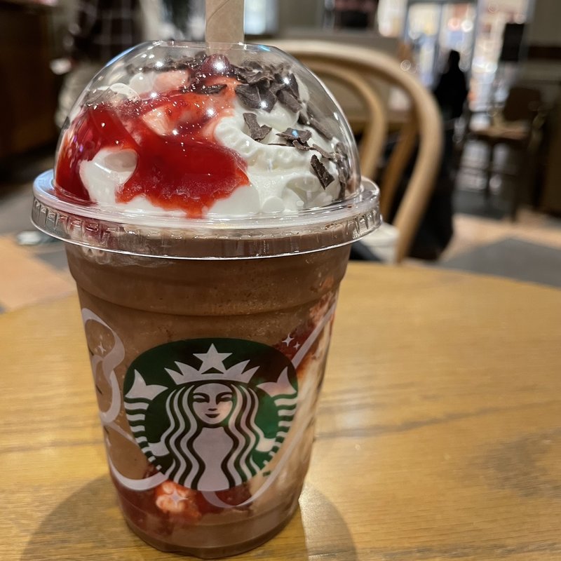 チョコレート ストロベリー フェスティブ フラペチーノ(スターバックスコーヒー 東京ドームシティ ラクーア店)