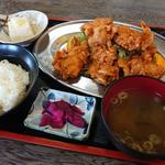 とりのからあげ定食