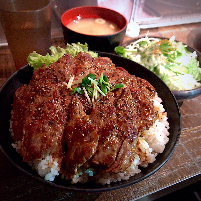 ステーキ丼 大(レッドロック 仙台店)
