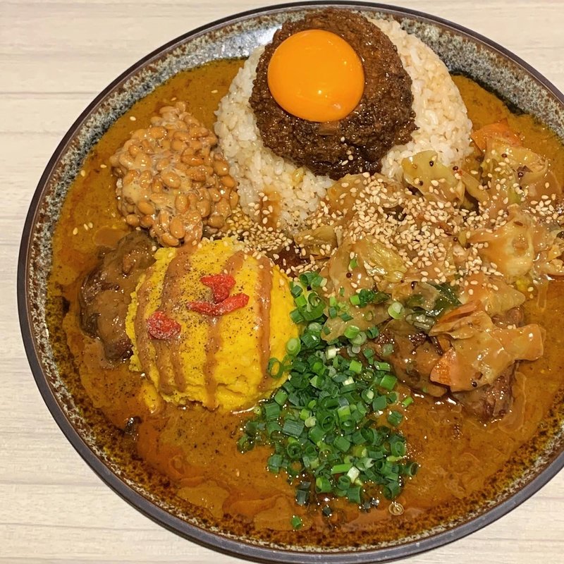 MIX 並 豚 キーマ 中華アチャール  納豆 ポテサラ ごまだれ(吉田カレー  )