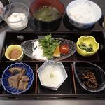 朝食