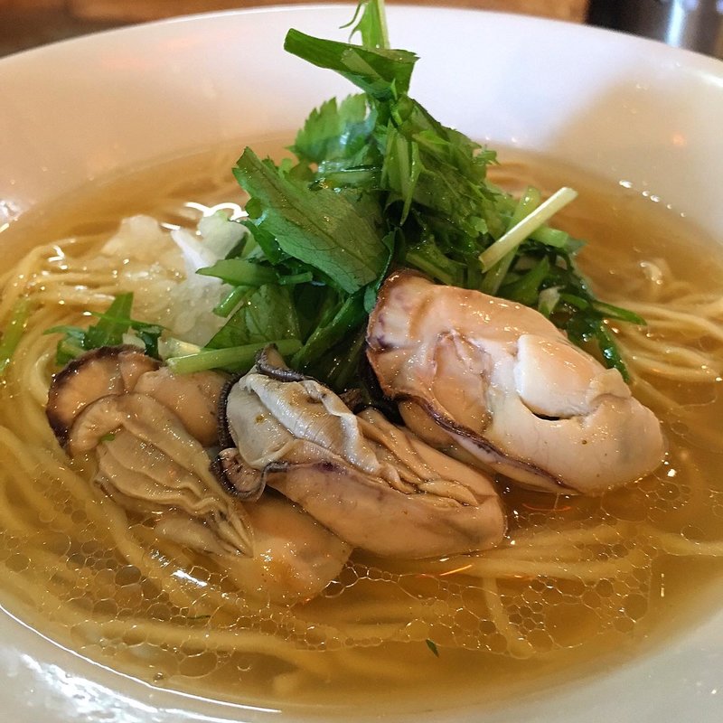 カキと煮干しのラーメン(限定)(ラァメン コハク)