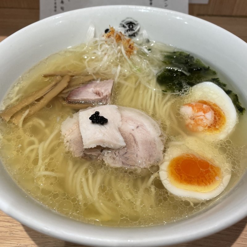 地鶏とホタテの塩ラーメン(せたが屋 ひるがお 駒沢本店)