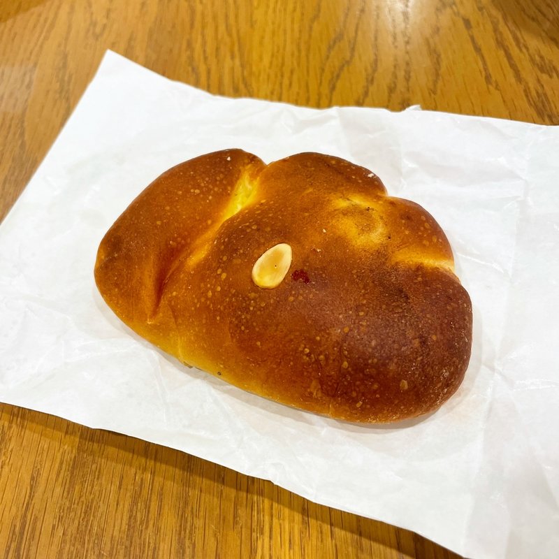 クリームぱん(ラ・ヴィ・エクスキーズ)