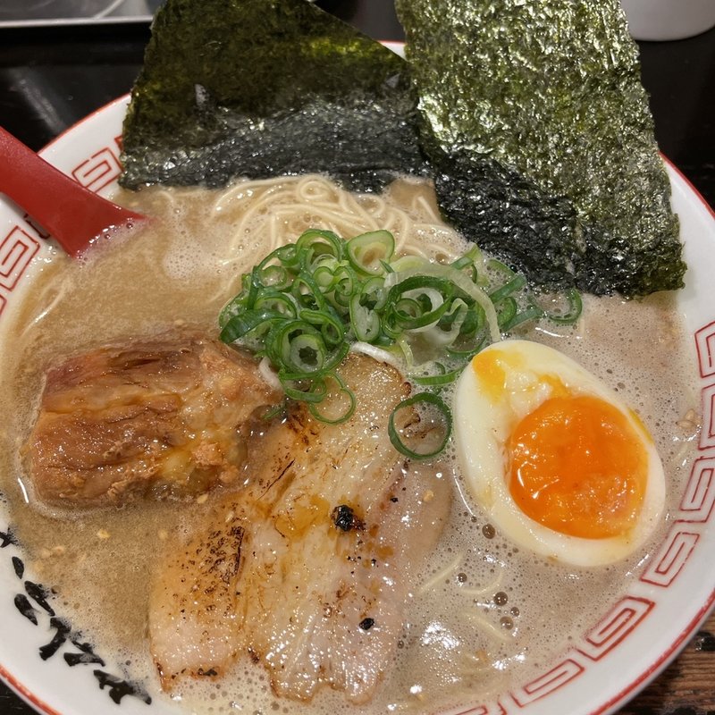 大分濃厚豚骨ラーメン(大分豚骨ラーメン　一骨家)