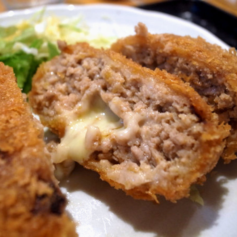 チーズ入りメンチカツ(KURA （クラ）)