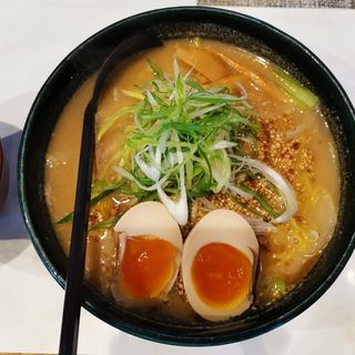 ねぎたまらぁ麺 (味噌)(らぁめん銀波露 札幌手稲店)