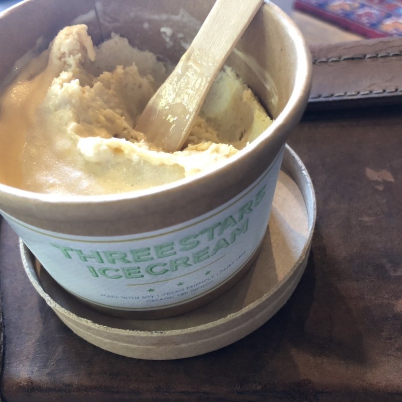 mango kush(Three stars ice cream)