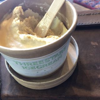 mango kush(Three stars ice cream)