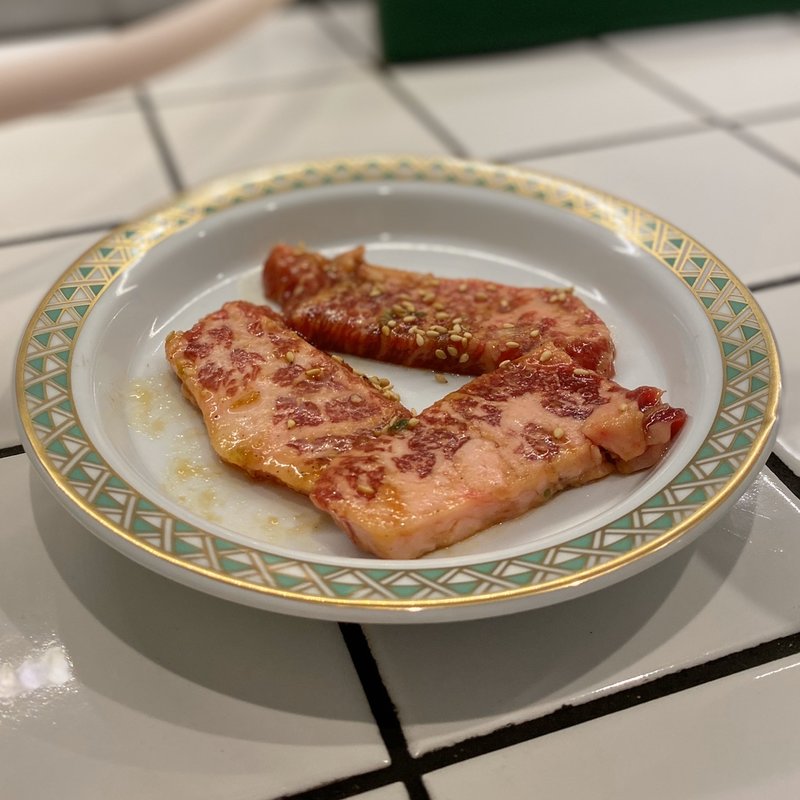 セカヤキカルビ(ハーフ)(手もみたれ焼肉原価酒場 世界一暇な焼肉屋Ciccio byなんてこった研究所 御器所店)