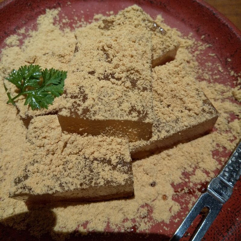 吉野の柿入り葛餅 黒蜜掛け(やまと庵 本店 （ヤマトアン）)