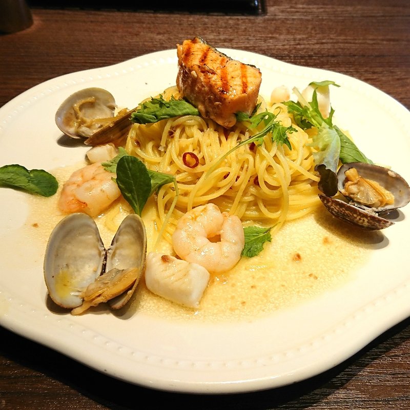 ペスカトーレビアンコ 信州サーモンのグリル添え(ラ・メゾン センター北店)