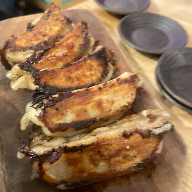 肉汁餃子(酒ト肴 さしすせそ お初天神店 )