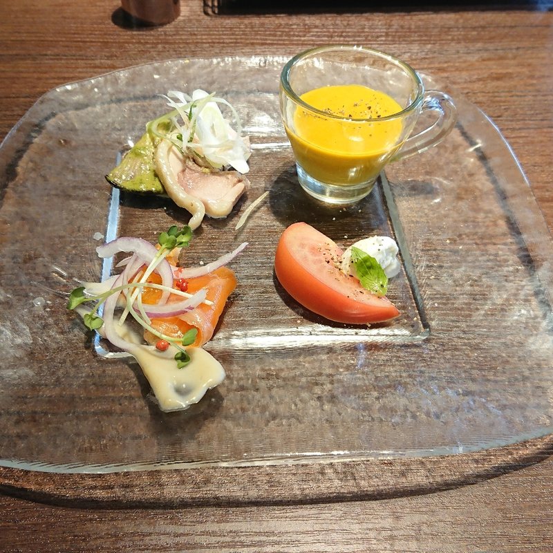 前菜4種盛り合わせ(ラ・メゾン センター北店)