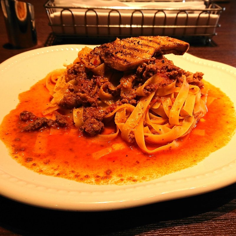 やまゆり牛のボロネーゼ 自家製フェットチーネ 長野県産白アワビ茸のグリル添え       (ラ・メゾン センター北店)