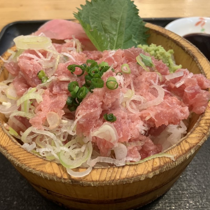 ネギトロ丼(タカマル鮮魚店 ４合館)