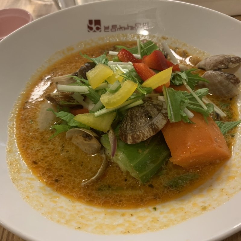 豆乳のエイジアンスープカレー(イエローカンパニー 新宿店)