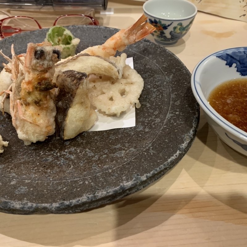 天ぷら盛合わせ(阪川 （さかがわ）)