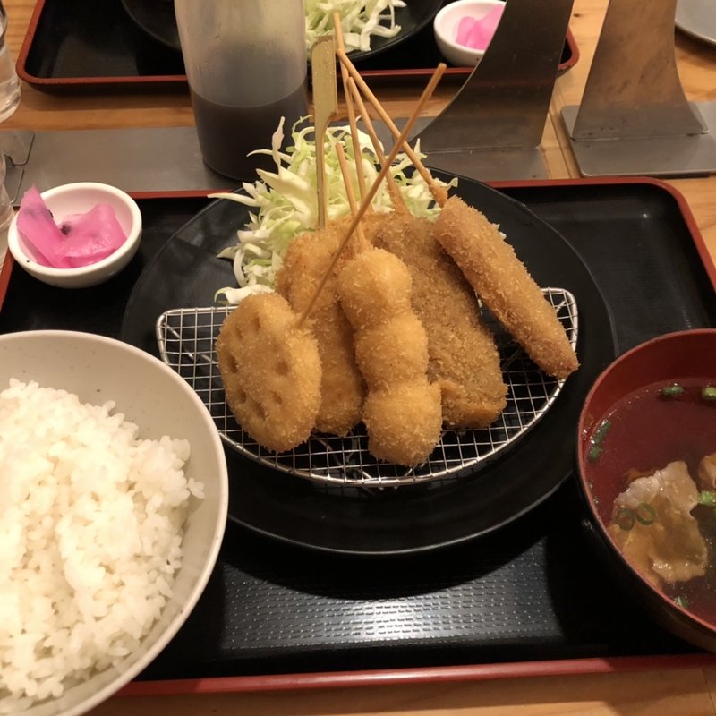 串カツ定食(串カツ田中 マークイズ福岡ももち店)