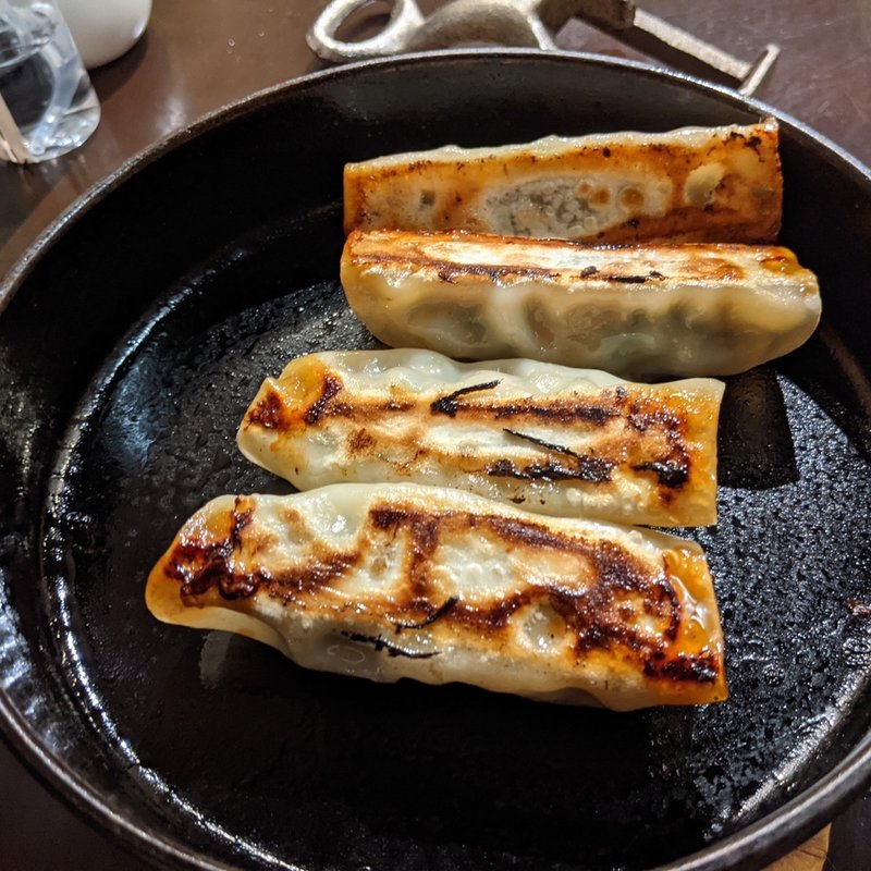 鉄鍋餃子(刀削麺・火鍋・西安料理 XI’AN(シーアン)新宿西口店)